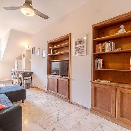Апартаменты Casa Valeggio Attic Apt Few Steps From Porta Nuova Турин Экстерьер фото