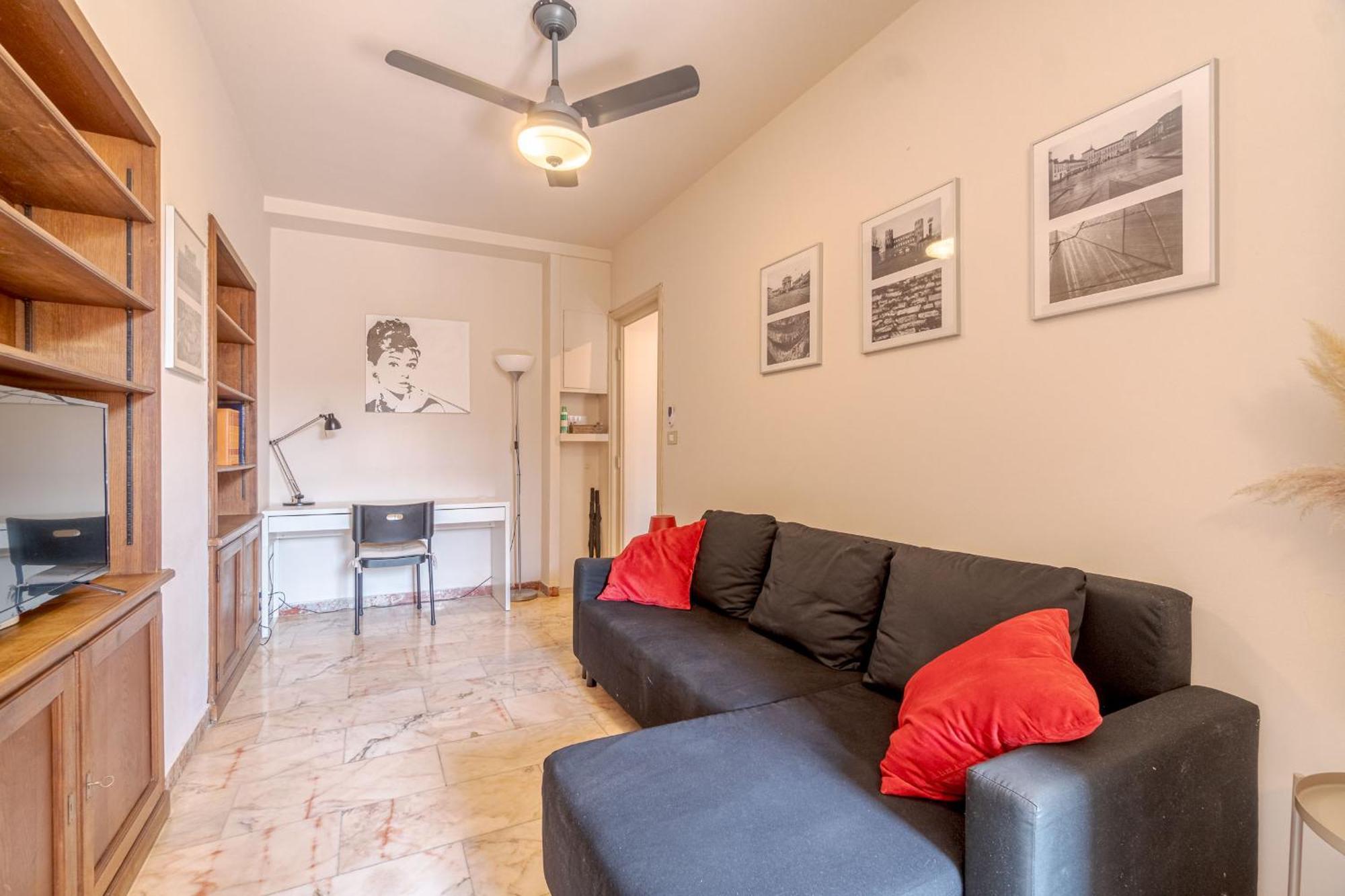 Апартаменты Casa Valeggio Attic Apt Few Steps From Porta Nuova Турин Экстерьер фото